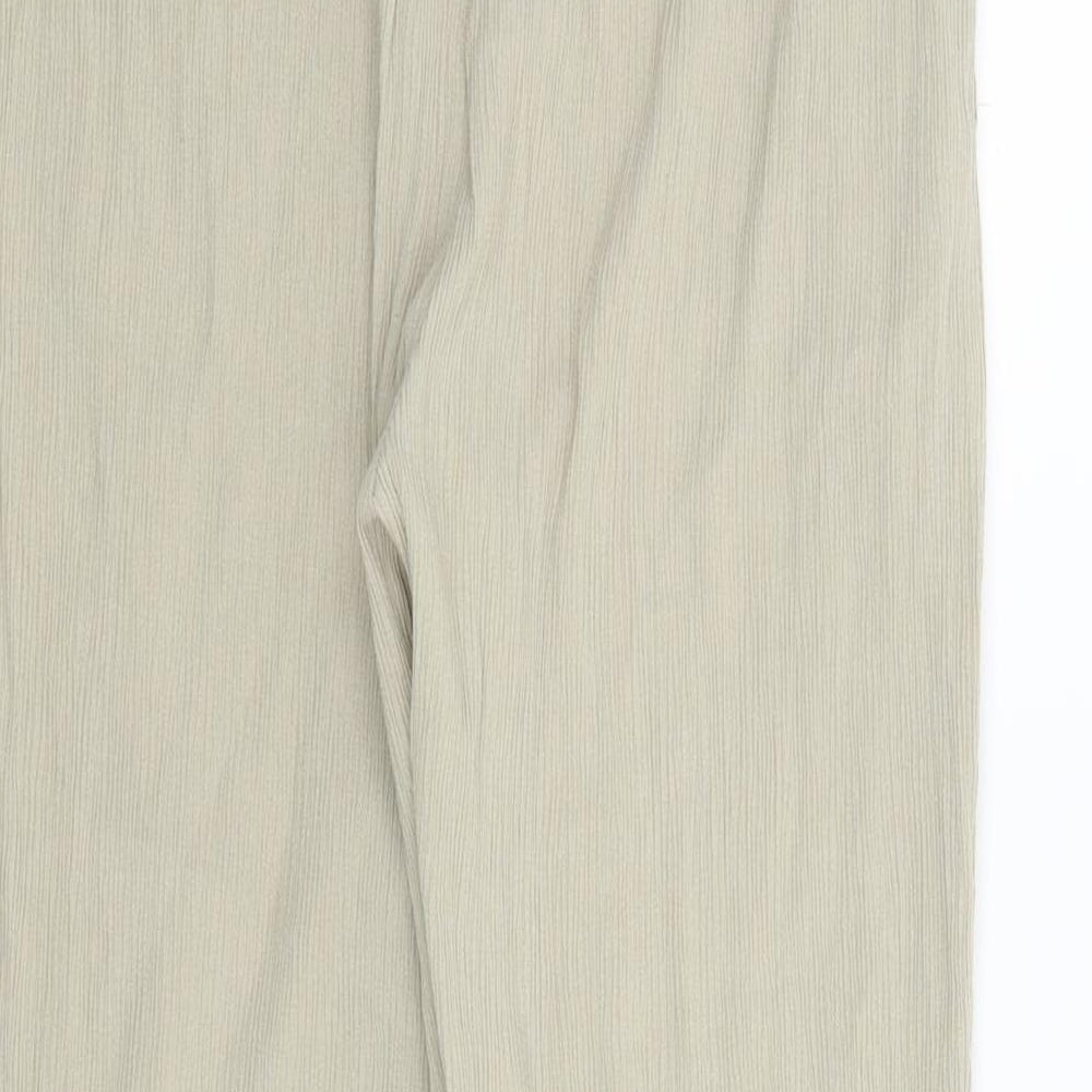 Brand and care label for Damart women’s beige capri trousers, size UK 20, 25-inch leg