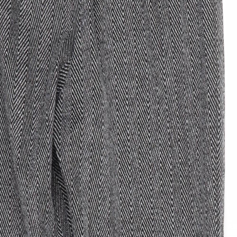 Brand and care label for Ambiance women’s grey geometric trousers, size S, 25-inch leg