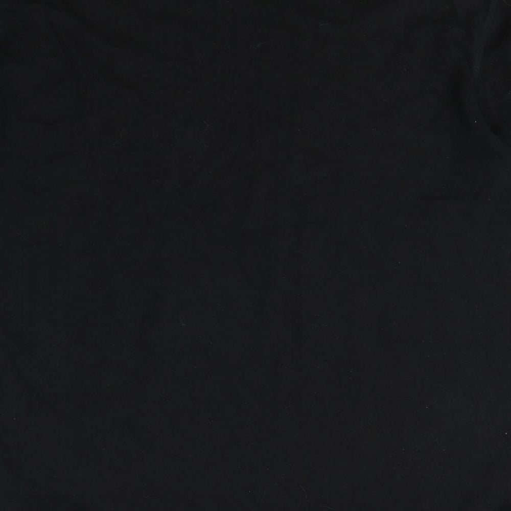Brand and care label for Rigour men’s black t-shirt, size L