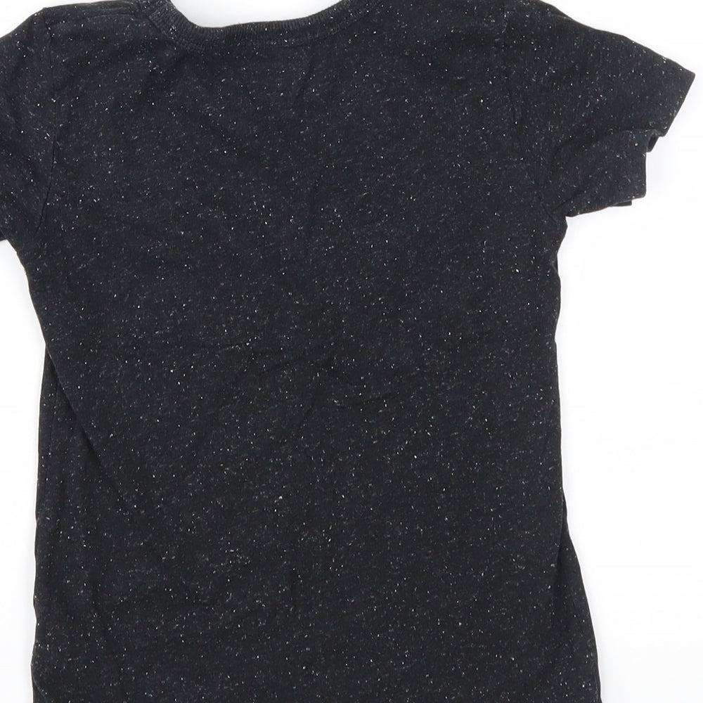 Brand and care label for Next boys’ black spotted jersey basic t-shirt, size 4-5, years