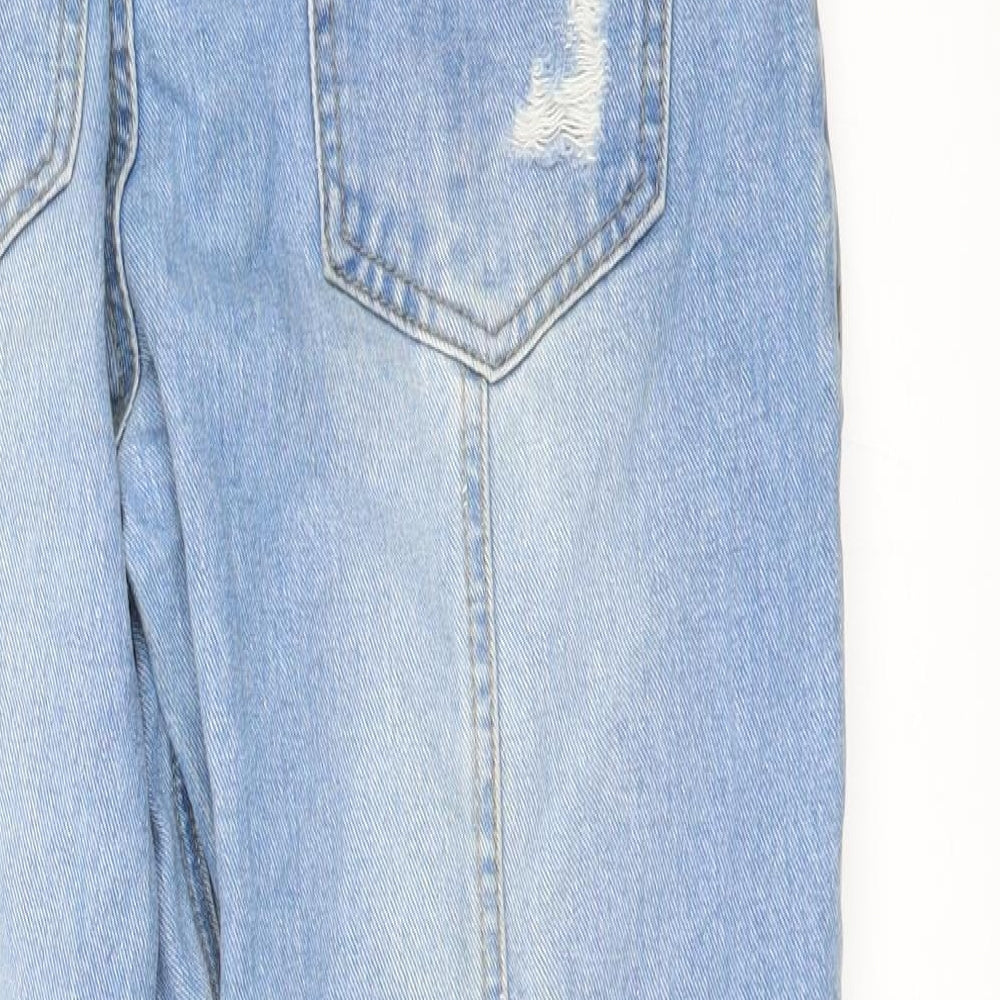 Brand and care label for YENA women’s blue denim cropped jeans, size M, 25-inch leg