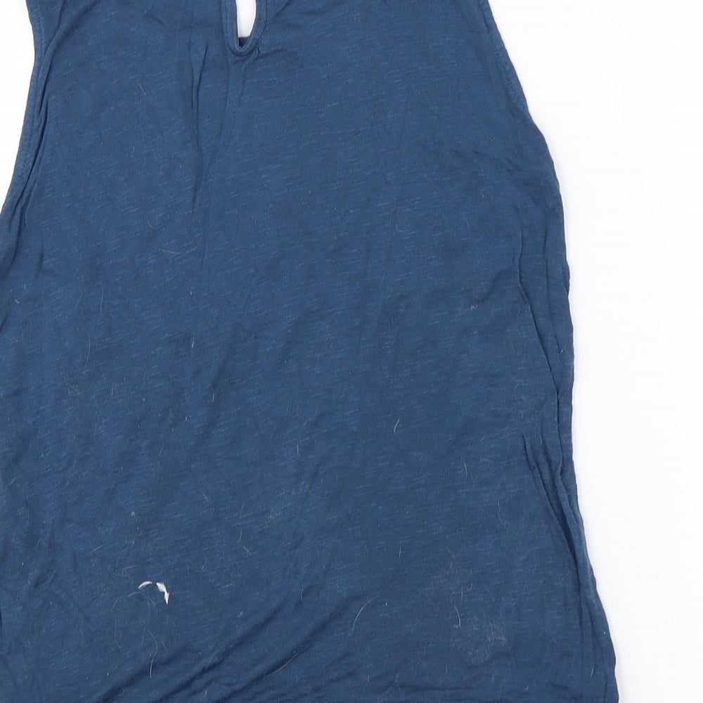 Brand and care label for Dorothy Perkins women’s blue basic t-shirt, size UK 8