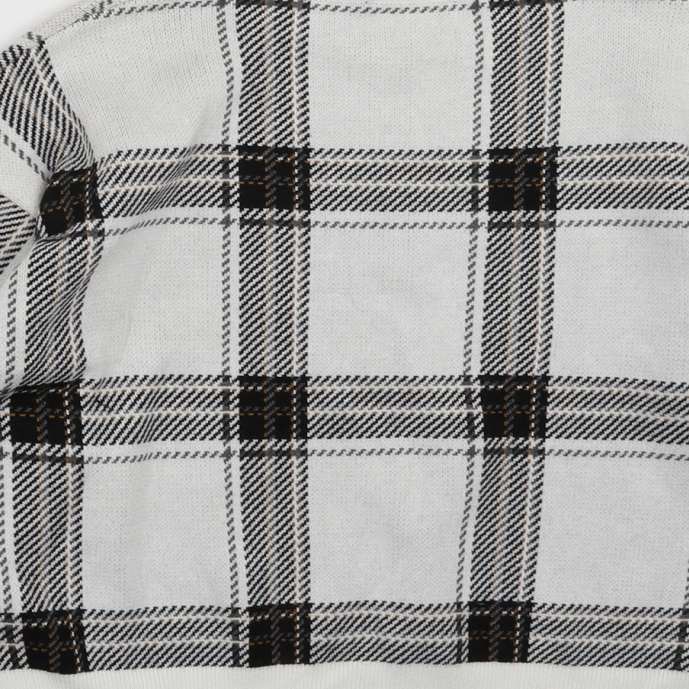 Brand and care label for New Look women’s white check jumper, size M