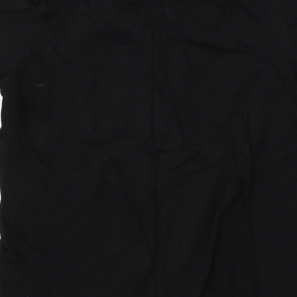 Brand and care label for Club boys’ black basic t-shirt, size 9-10, years - slogan