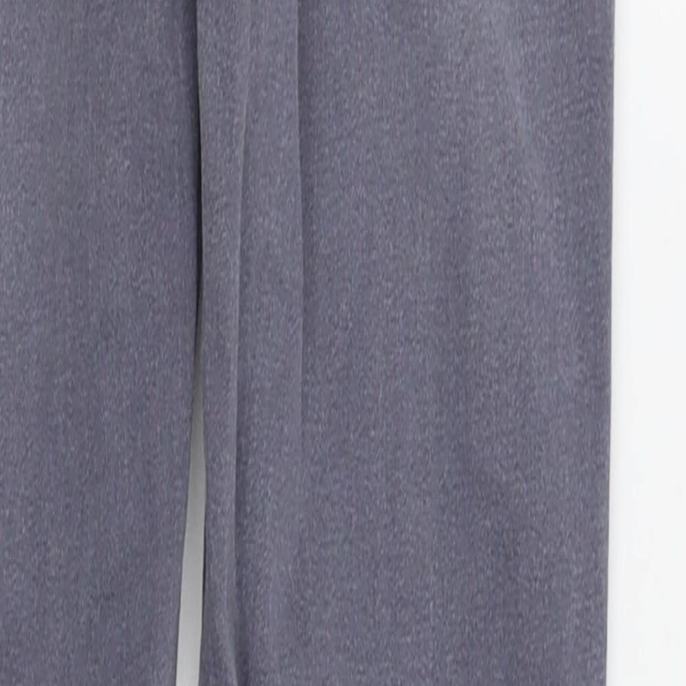 Brand and care label for new look women’s grey skinny jeans, size UK 6, 32-inch leg