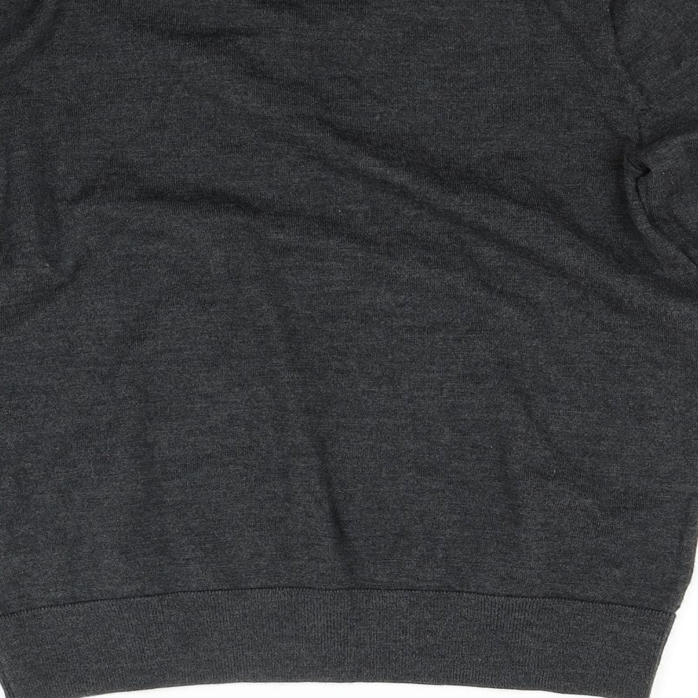 Brand and care label for Gap women’s grey knit jumper, size S