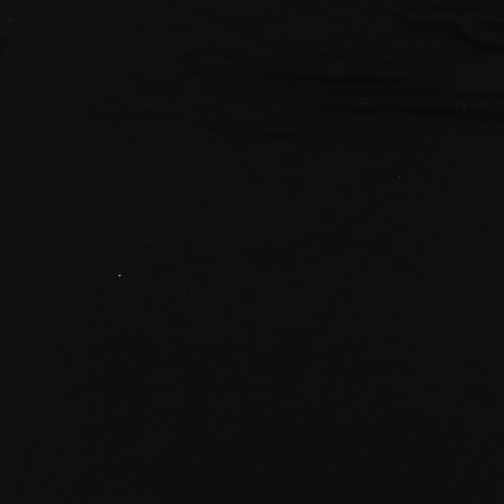 Brand and care label for New Look women’s black basic t-shirt, size S