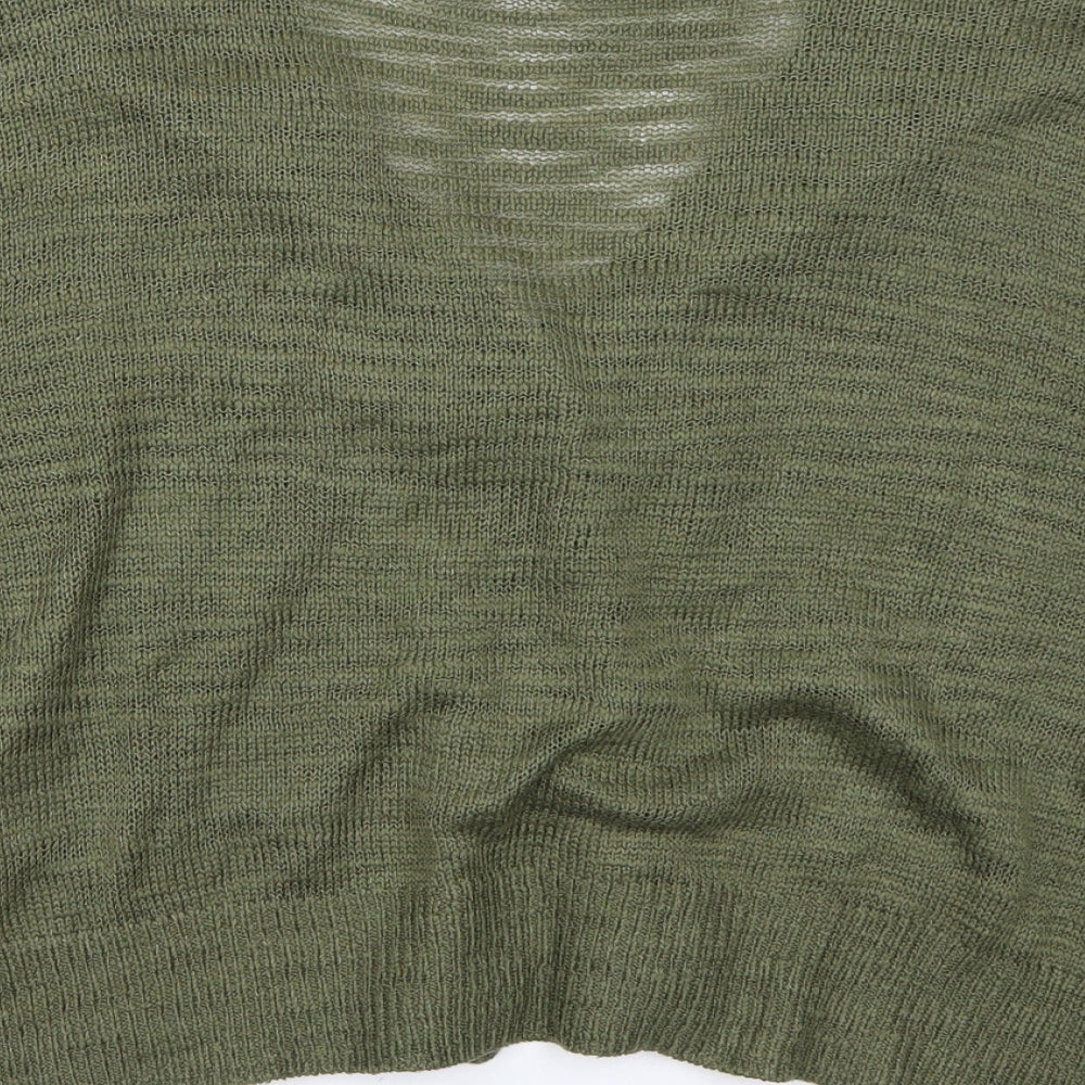 Brand and care label for New Look women’s green jumper, size M