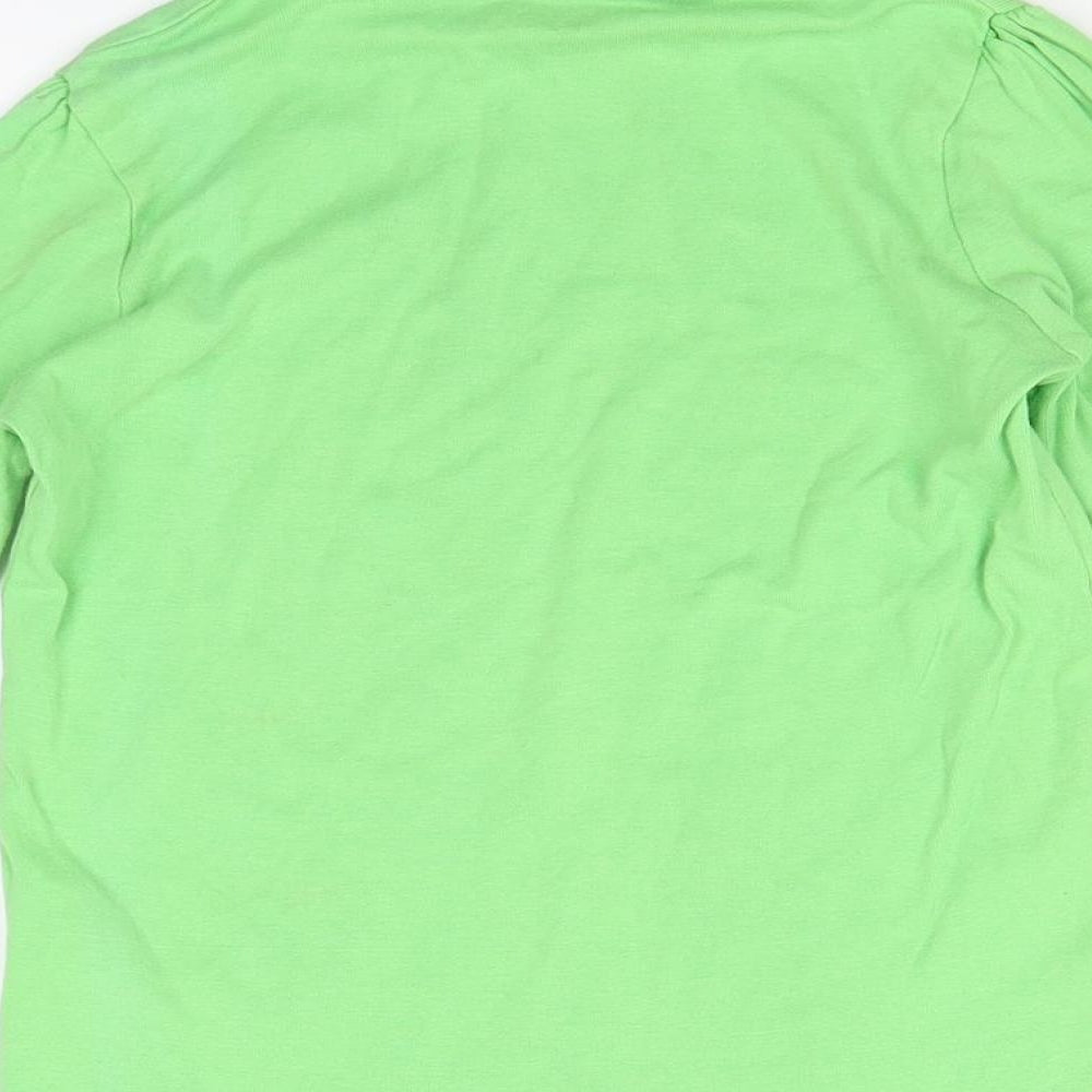 Brand and care label for Lupilu girls’ green basic t-shirt, size 6-7, years