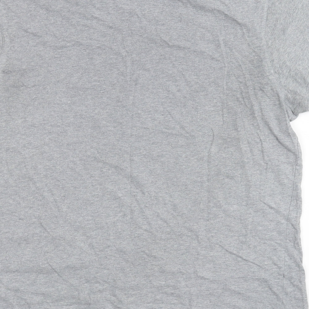Brand and care label for Garfield & Marks men’s grey t-shirt, size M