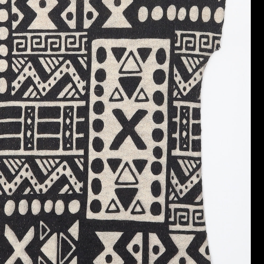 Brand and care label for Ginger G women’s black geometric basic t-shirt, size M