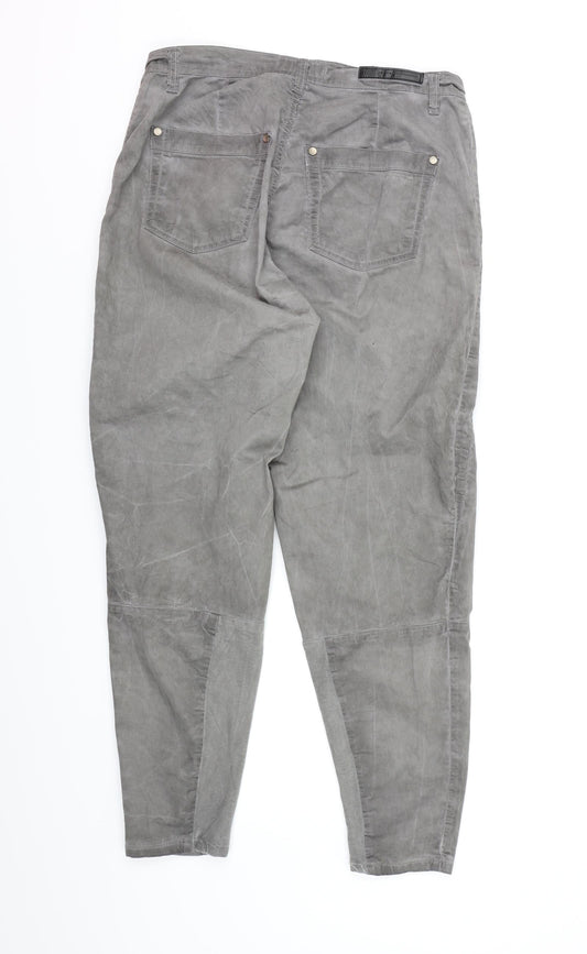 Bessie Mens Grey Straight Jeans L27 in