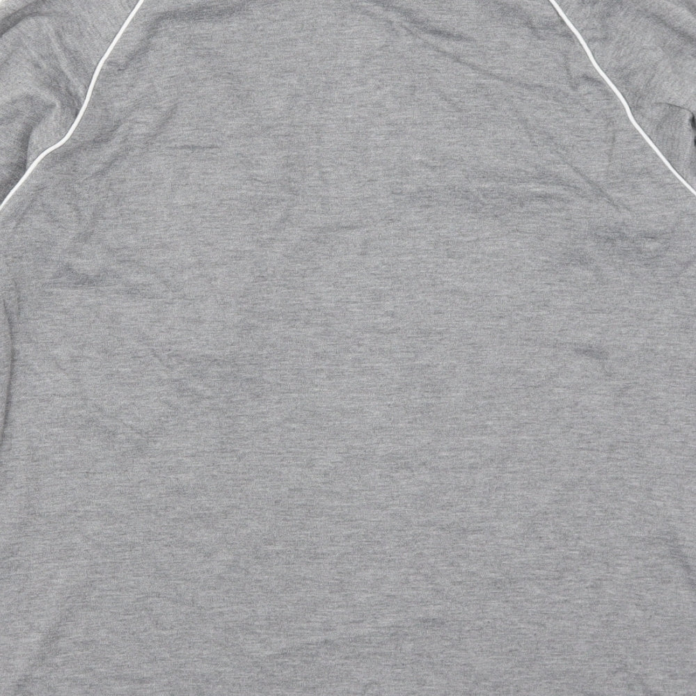 Brand and care label for MMM men’s grey pullover sweatshirt, size L