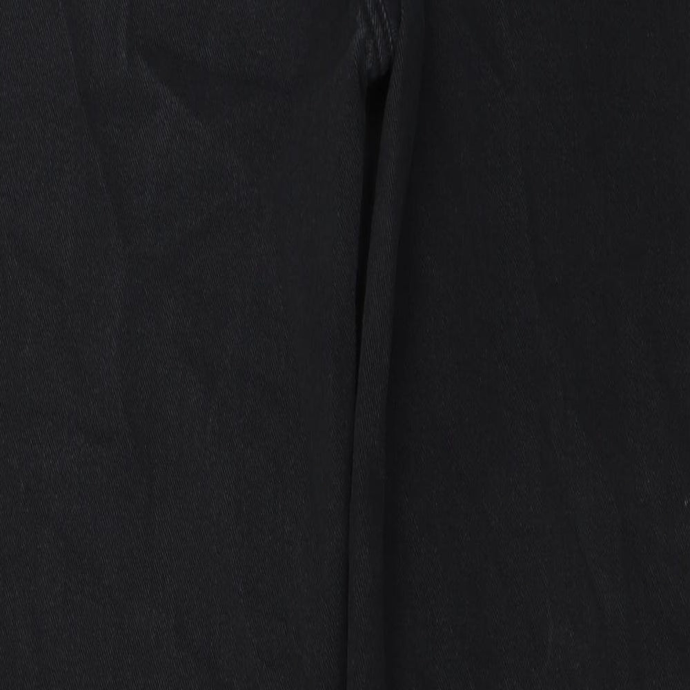 Brand and care label for regular stretch men’s black straight jeans, size 32, in, 25-inch leg