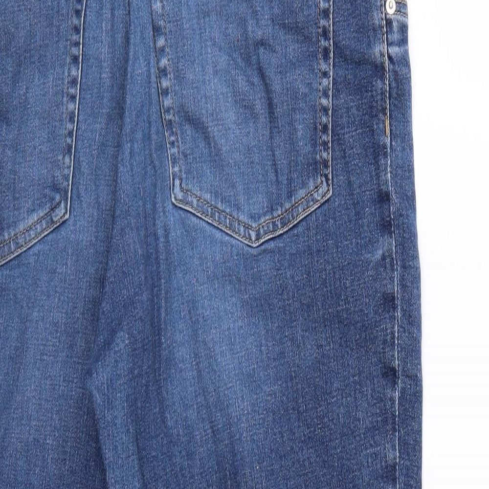 Brand and care label for Denim women’s blue mom jeans, size M, 26-inch leg