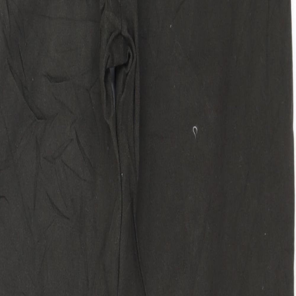 Brand and care label for New Look women’s green trousers, size UK 8, 27-inch leg