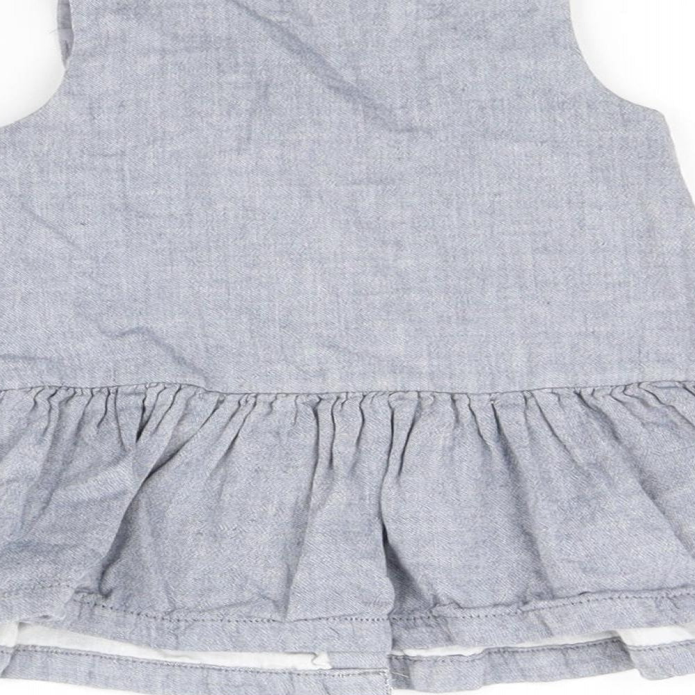 Brand and care label for H&M Grey Fit & Flare, size 6-9, Months