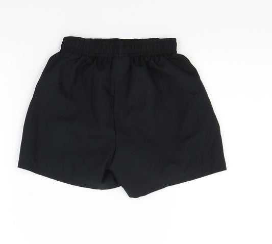 Umbro Boys Black Bermuda Shorts Size 4-5 Years - Man City FC