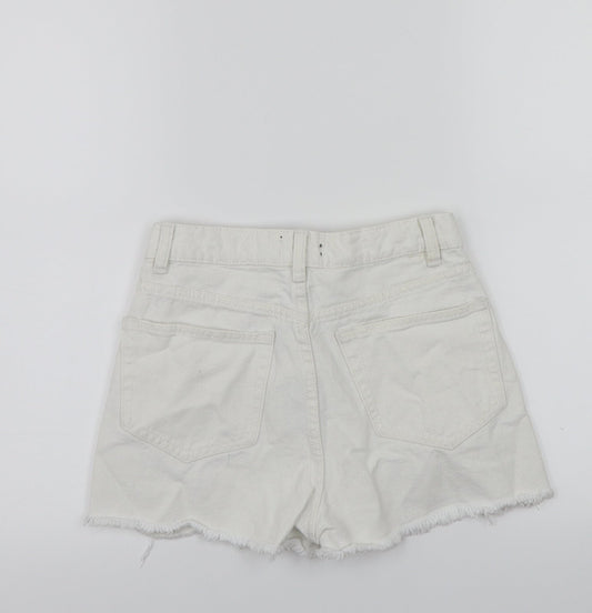 Boohoo Womens White Bermuda Shorts Size 6
