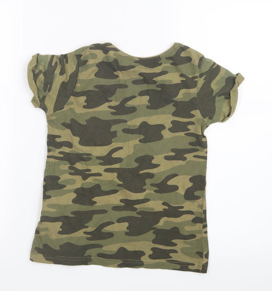 Primark Girls Green Camouflage Basic T-Shirt Size 9-10 Years