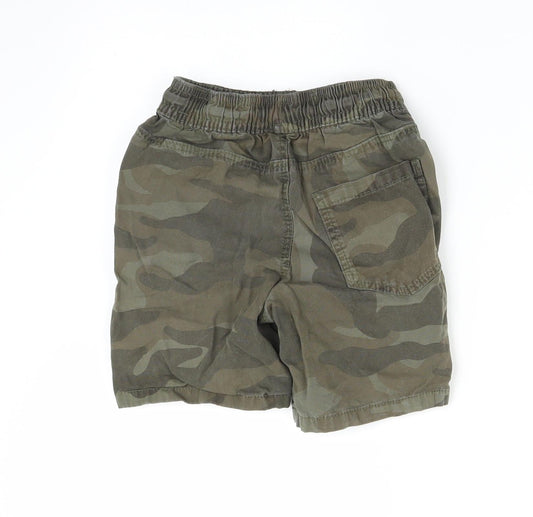 Primark Boys Green Camouflage Bermuda Shorts Size 2-3 Years