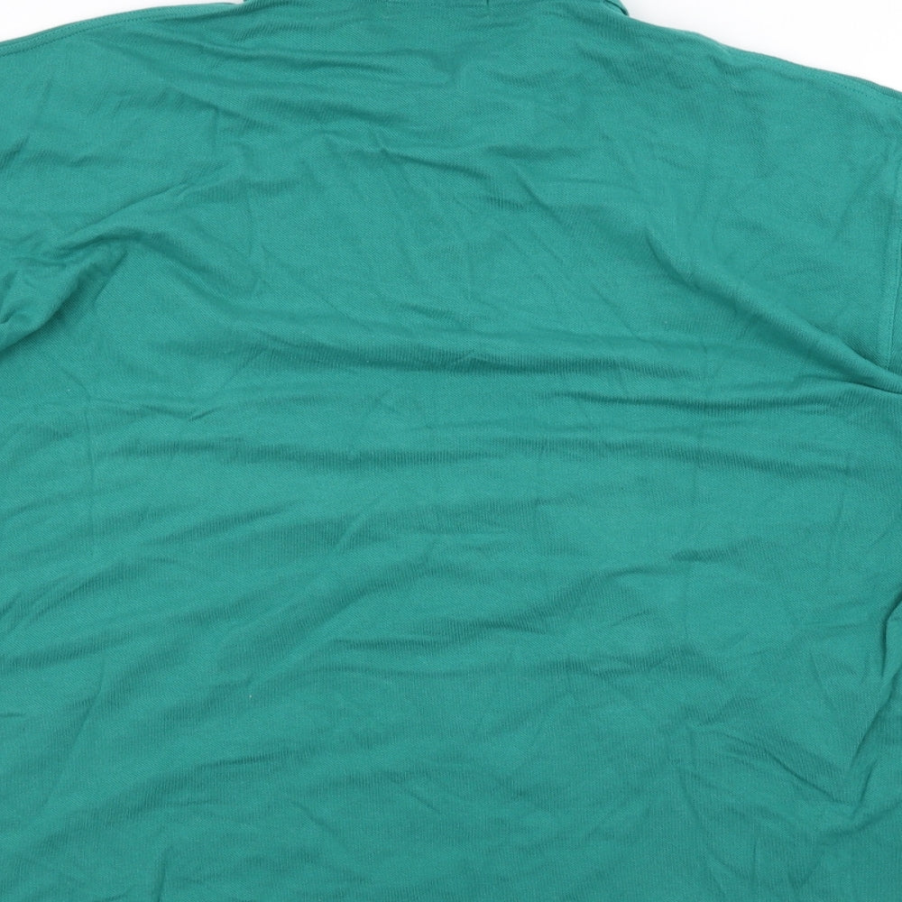 Brand and care label for Antartex men’s green polo, size XL