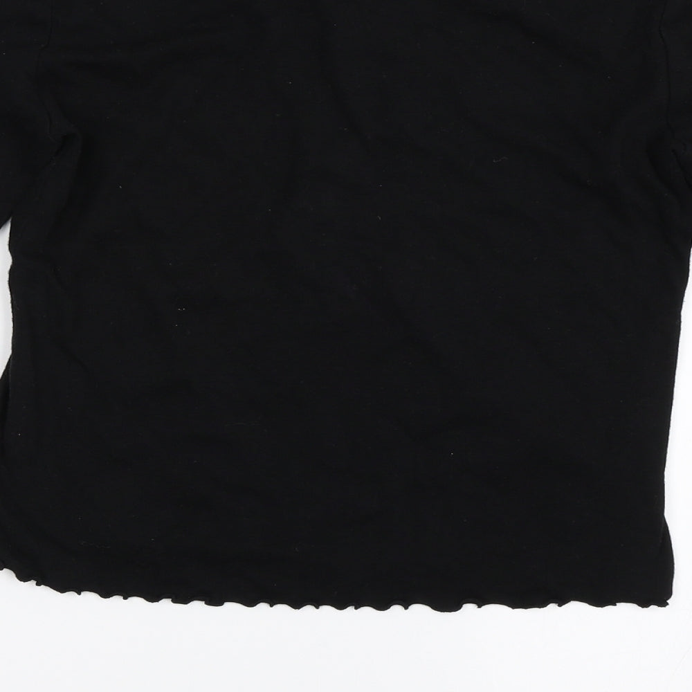 Brand and care label for Forever 21 women’s black basic t-shirt, size L