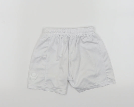 Macron Boys White Bermuda Shorts Size 3-4 Years