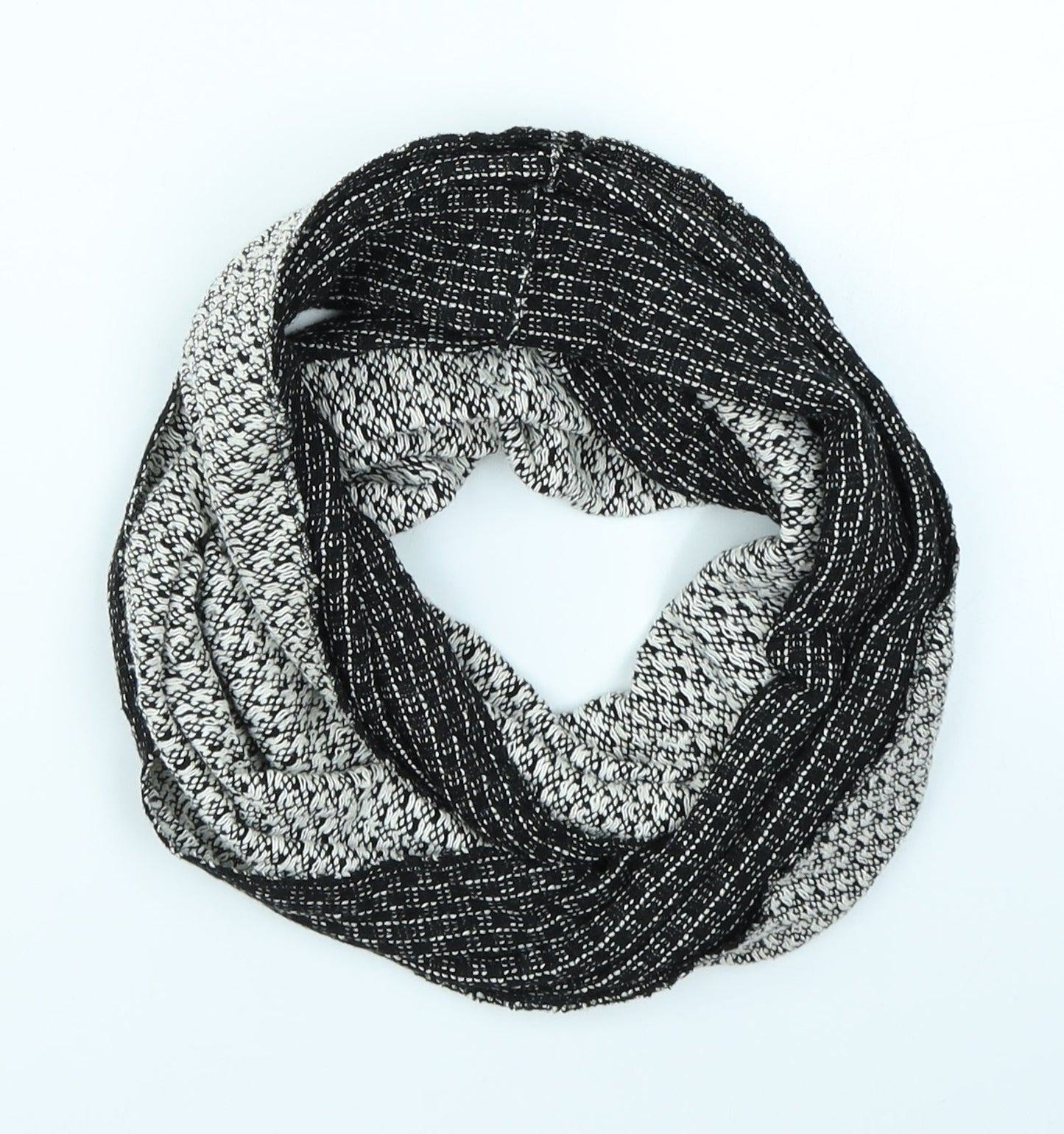 Preworn Womens Black Striped Scarf