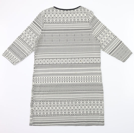 Preworn Womens White Geometric Shift Size 12