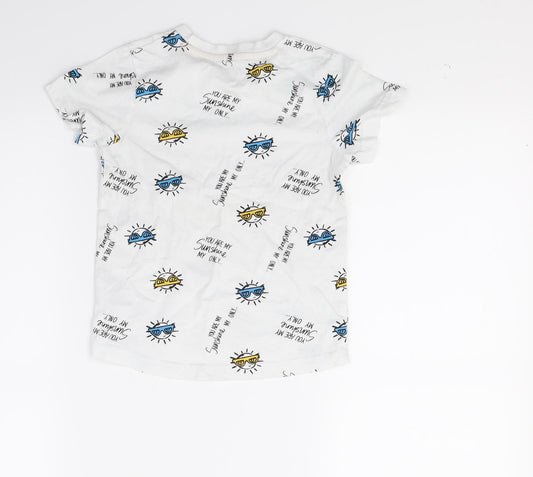 Nutmeg Boys White Basic T-Shirt Size 2-3 Years - Sunglasses