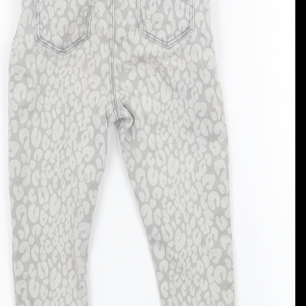 Brand and care label for Denim & Co. girls’ grey animal print denim capri jeans, size 12-18, months