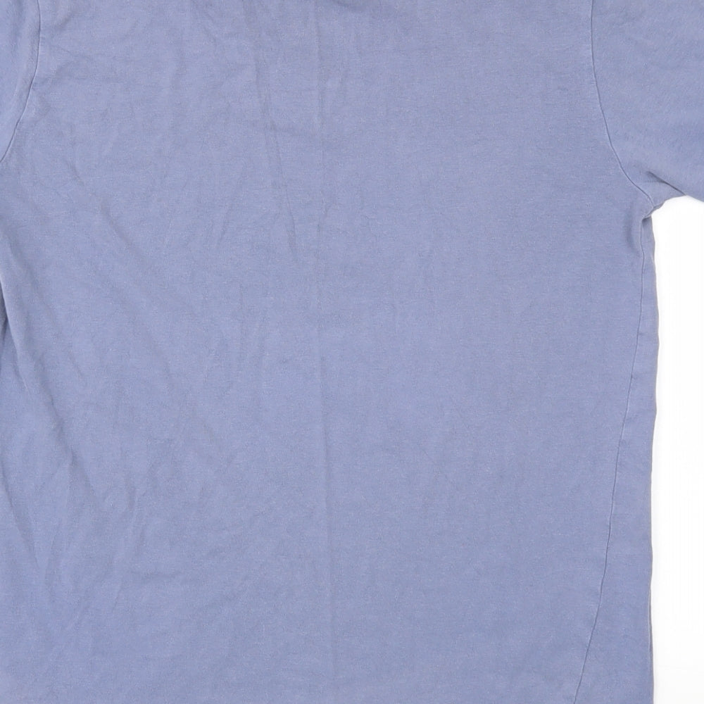 Brand and care label for boohooMAN men’s blue t-shirt, size M