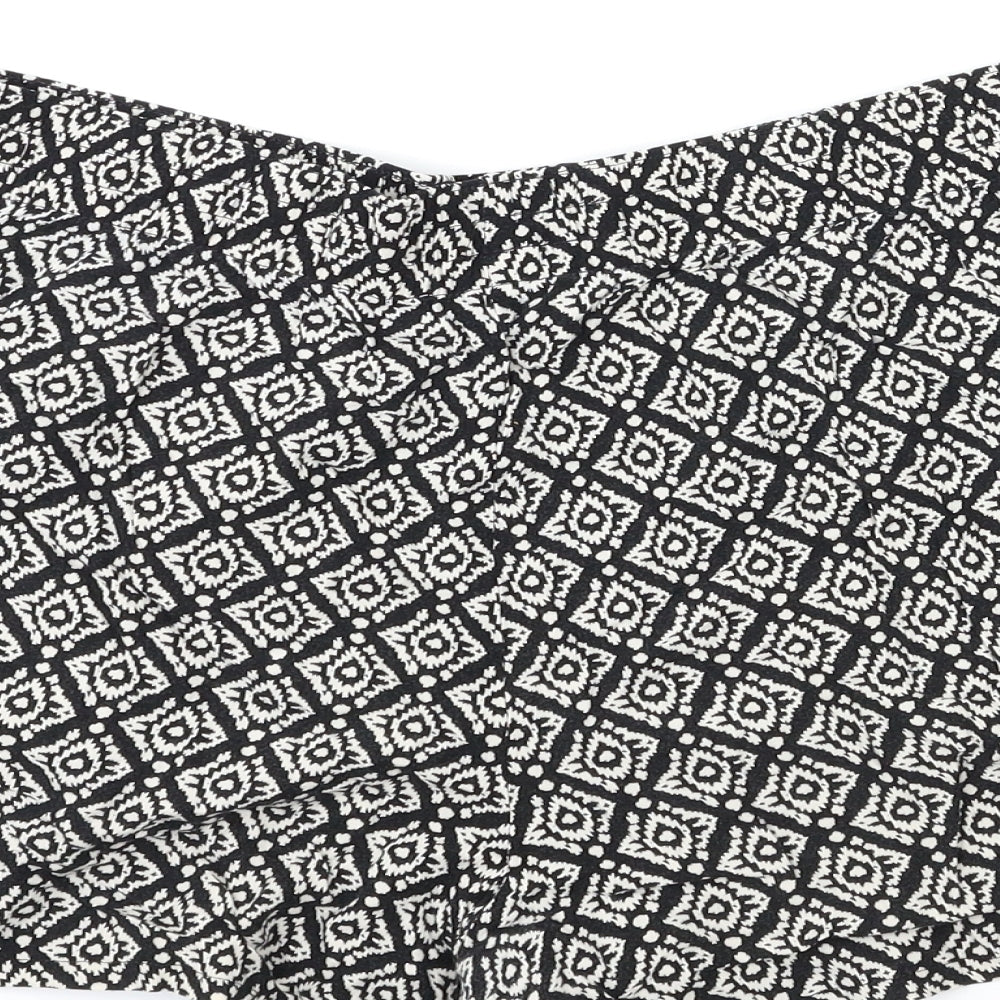 Papaya Womens Black Geometric Bermuda Shorts Size 12