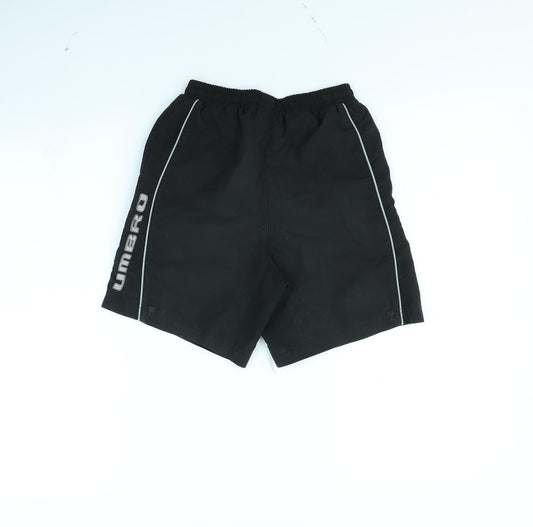 Umbro Boys Black Bermuda Shorts Size 9 Years