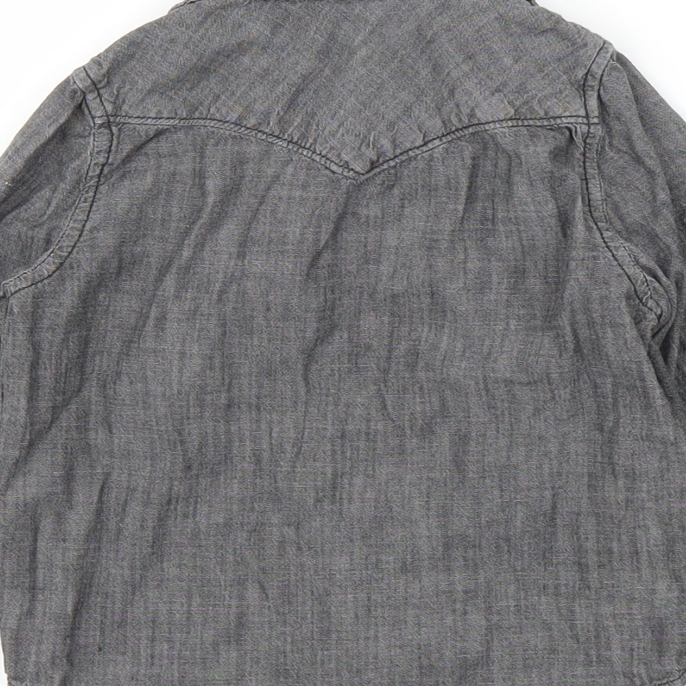 Brand and care label for Gap boys’ grey denim basic button-up, size 24, months