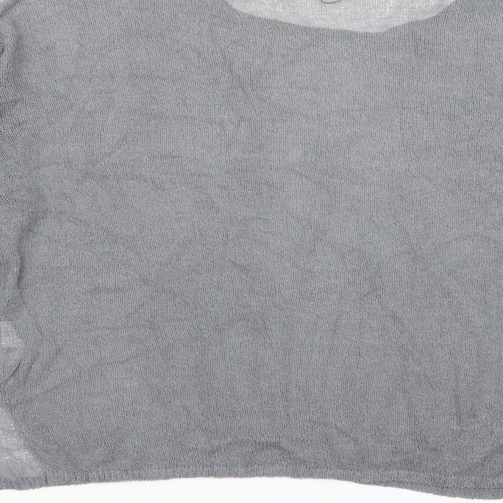 Brand and care label for bershka bs girl women’s grey basic t-shirt, size UK 6
