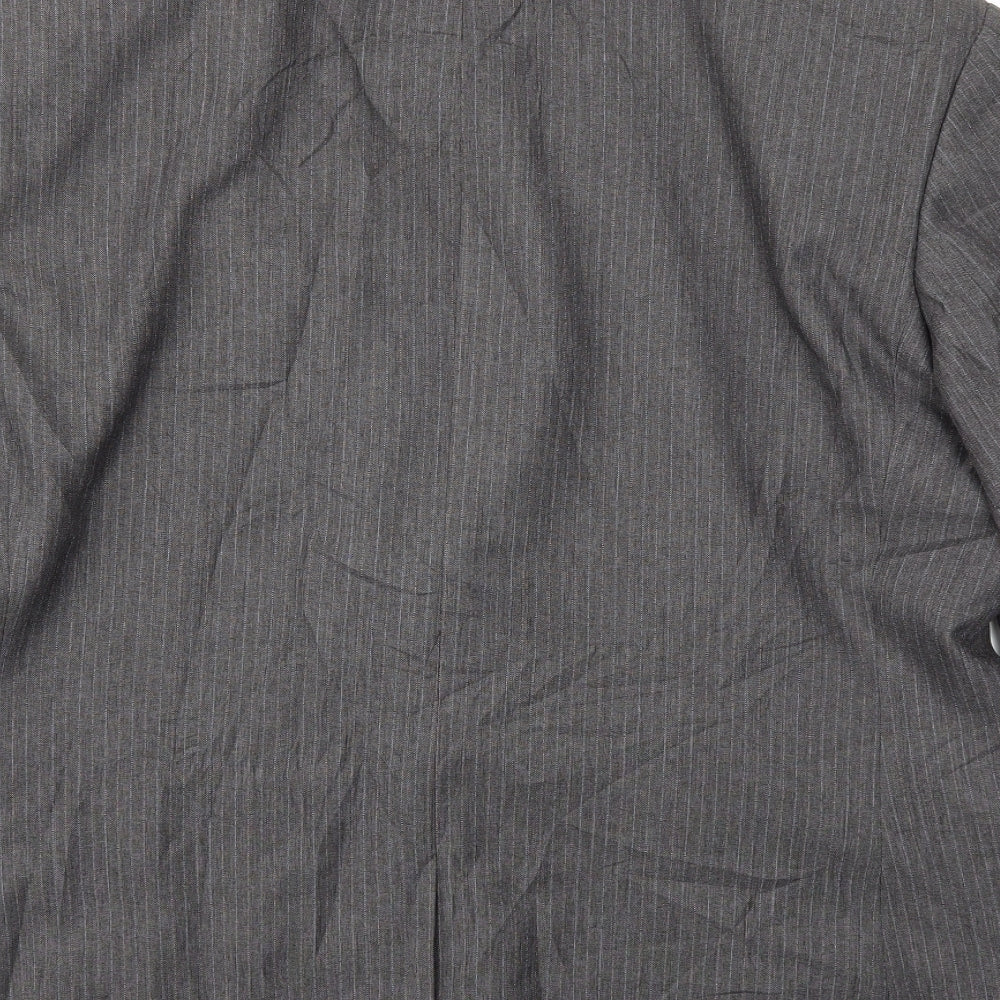 Brand and care label for Taylor & Wright men’s grey jacket blazer, size 46