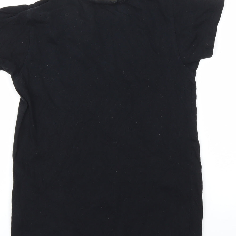 Brand and care label for FRIENDS girls’ black basic t-shirt, size 7-8, years