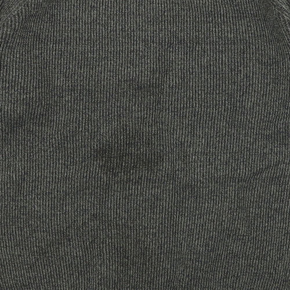 Brand and care label for Easy men’s green knit jumper, size S
