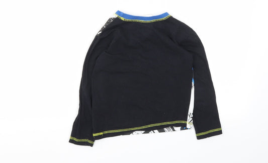 Preworn Boys Black Geometric Pyjama Top Size 4-5 Years