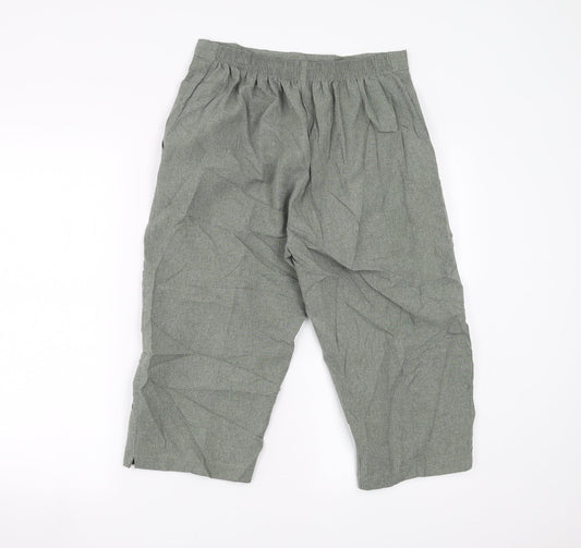 Preworn Womens Green Cropped Trousers Size 28 in - 17 in inside leg