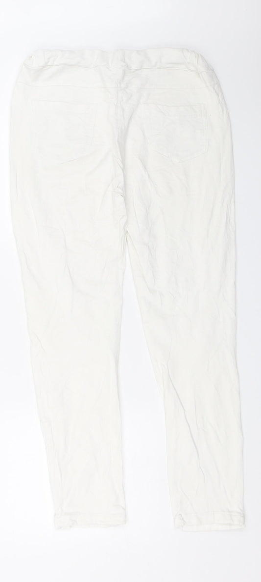 Preworn Womens White Denim Straight Jeans Size 28 L26 in