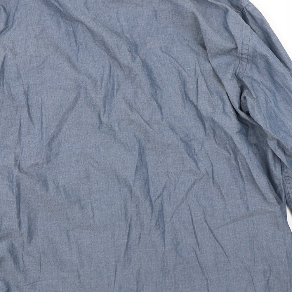 Brand and care label for Taylor & Wright men’s black herringbone dress shirt, size L