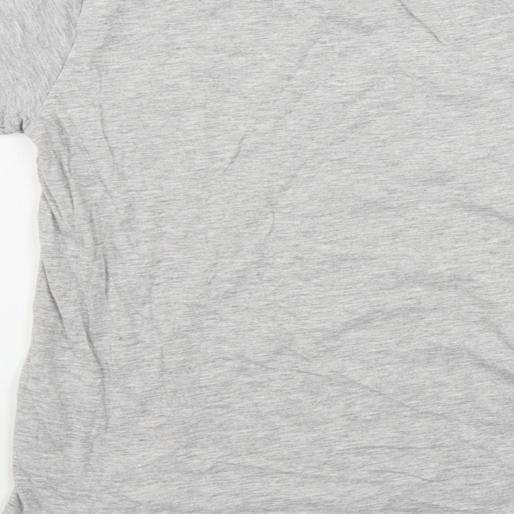 Brand and care label for Pep&Co girls’ grey basic t-shirt, size 12-13, years