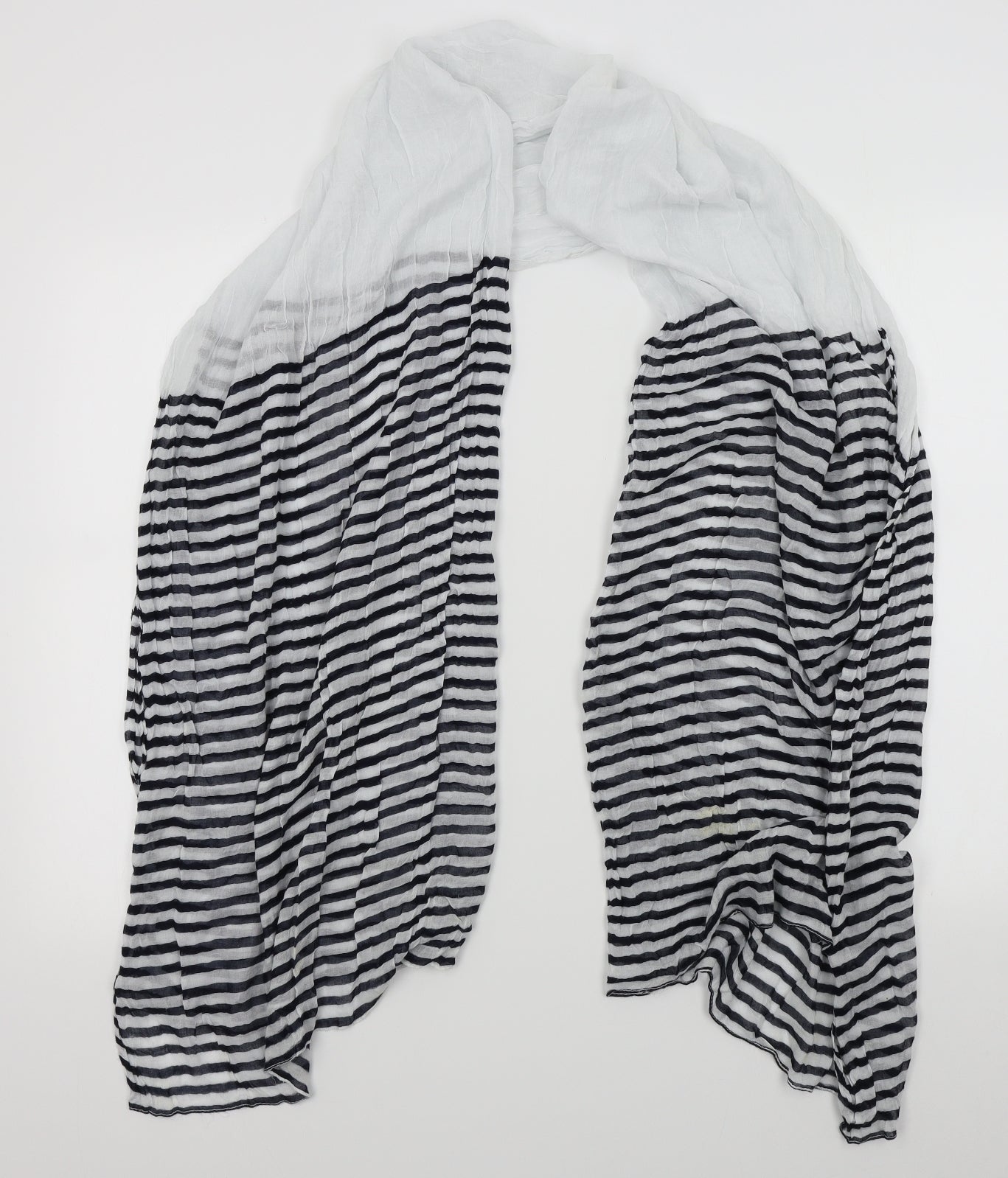 Preworn Womens White Striped Scarf