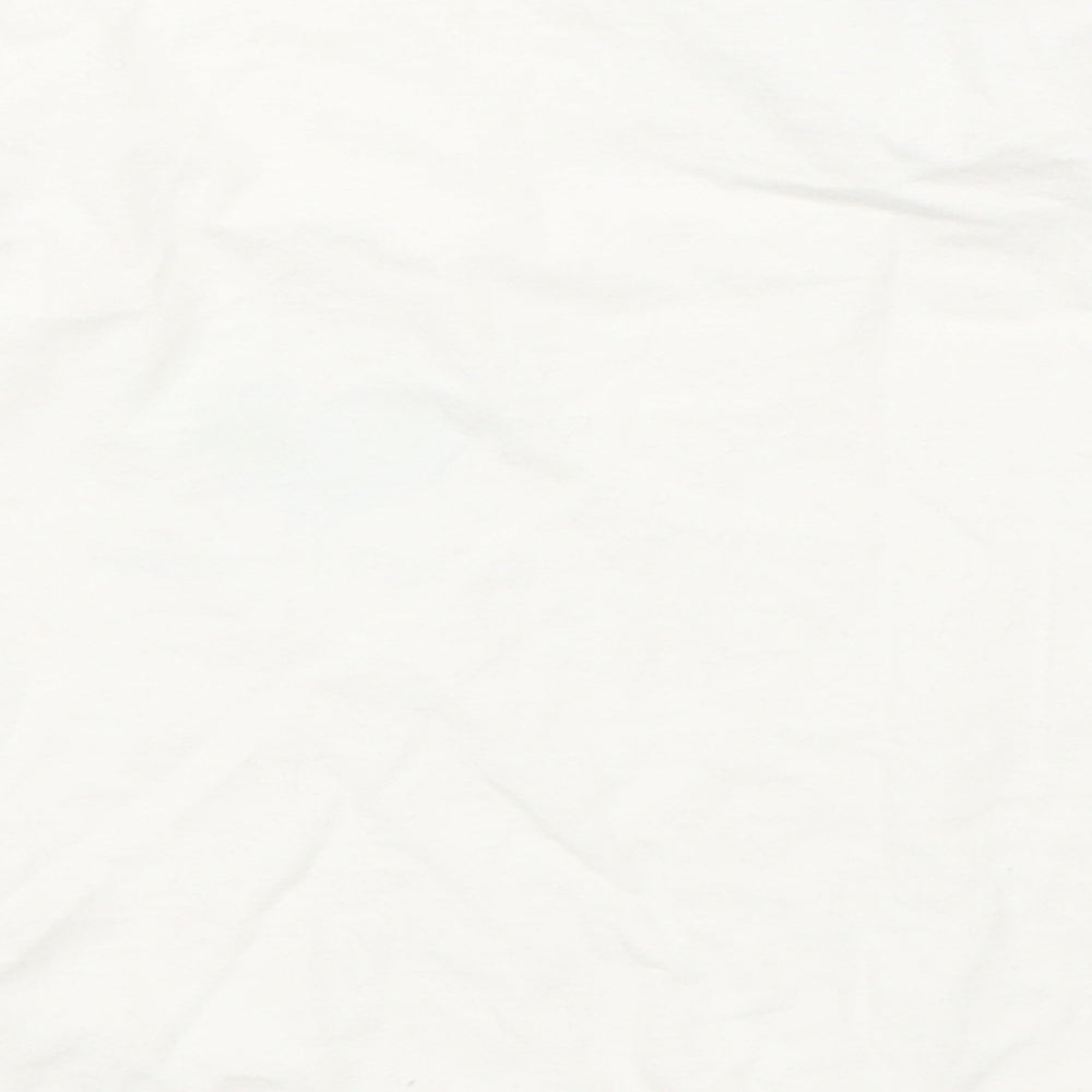 Brand and care label for New Look girls’ white cropped t-shirt, size 9, years