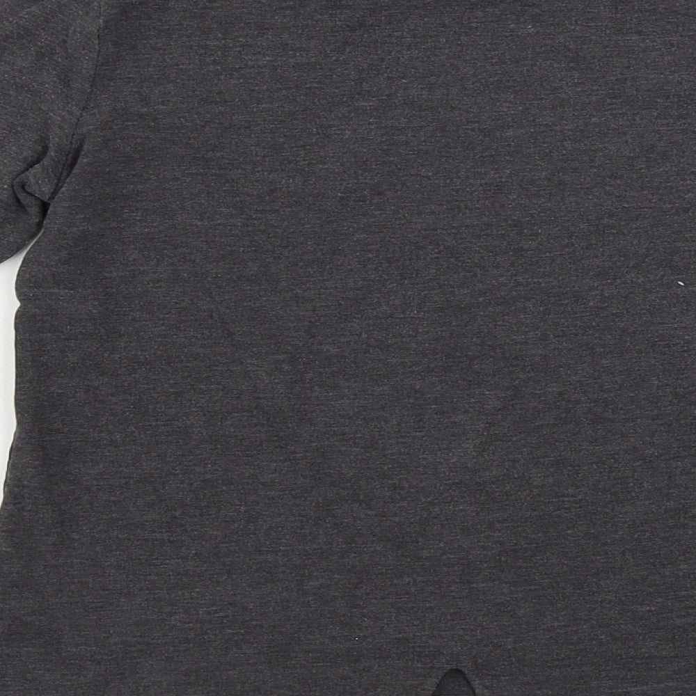 Brand and care label for Matalan girls’ grey basic t-shirt, size 9, years
