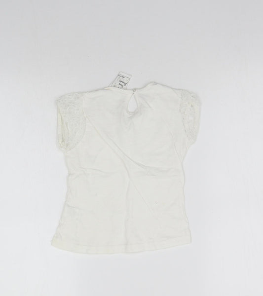 Young Dimension Girls White Basic T-Shirt Size 4-5 Years - washable mark