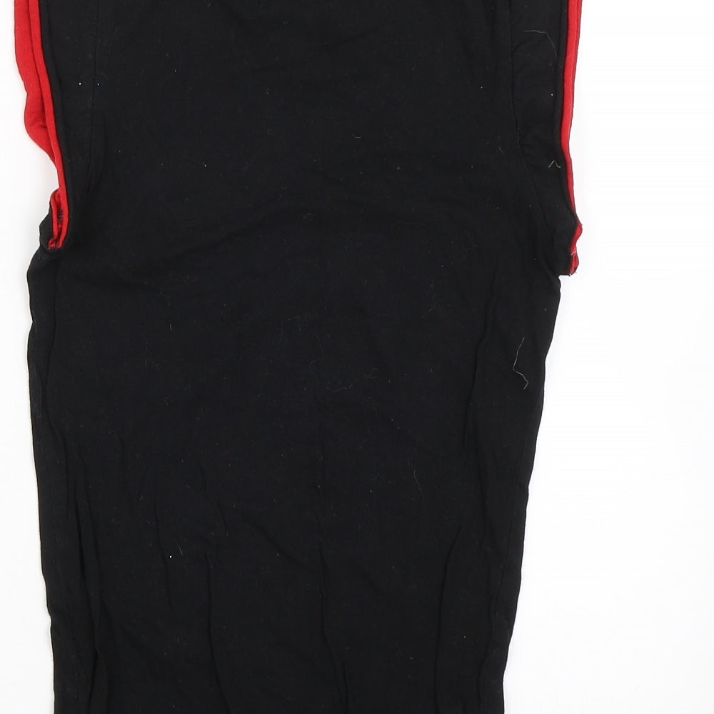 Brand and care label for YD girls’ black basic t-shirt, size 9-10, years - tiger